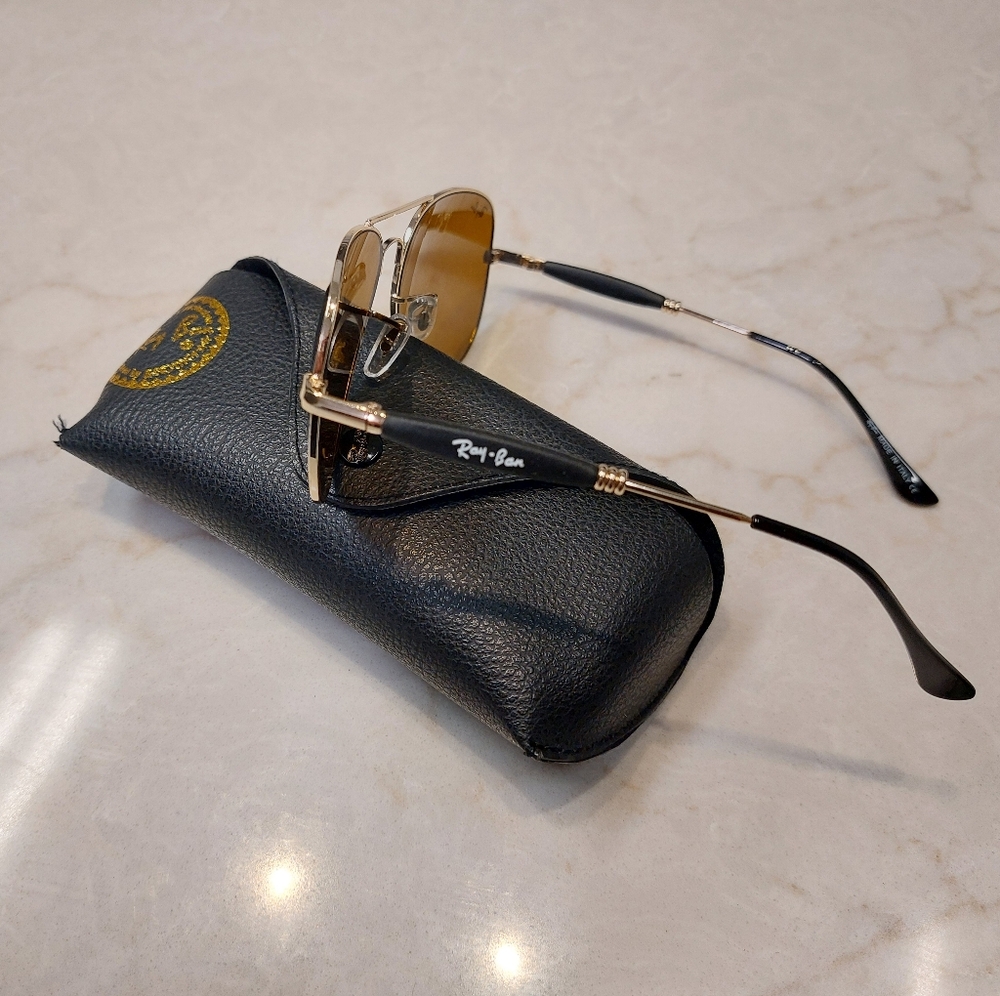 Ray-Bans - Picture 3 of 8